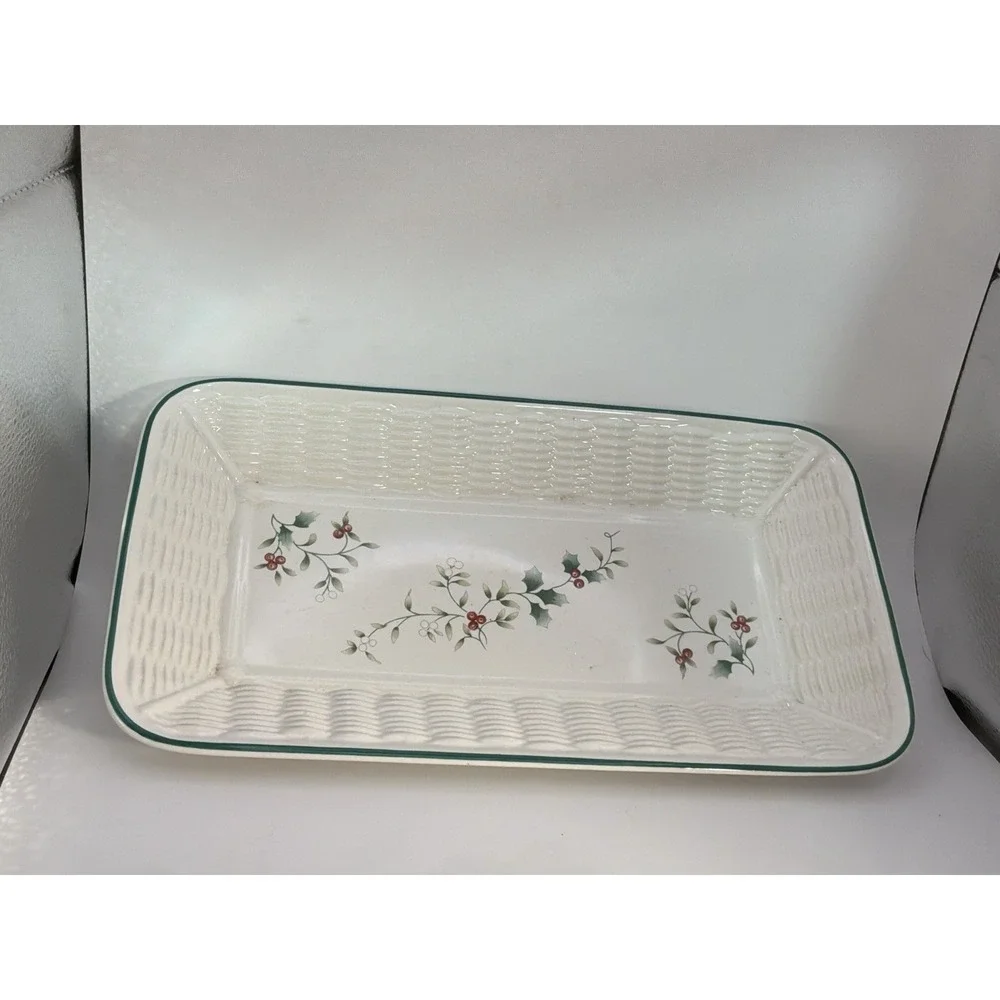 Vintage PFALTZGRAFF Winterberry Wicker Basket Weave Bread Appetizer Plate USA